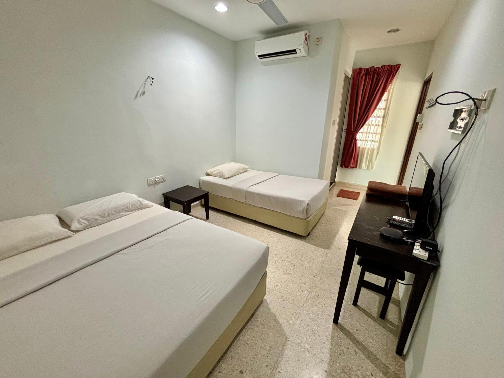 Meng Meng Guesthouse 关丹 外观 照片
